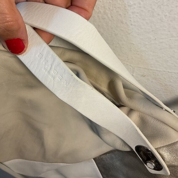 SKAGEN HANDBAG PURSE TAN WHITE SILVER SHOULDER LEATHER CAPSULE CASUAL EVERYDAY - Picture 3 of 12